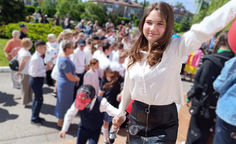 ЛИНЕЙКА, ПОСВЯЩЕННАЯ ОКОНЧАНИЮ УЧЕБНОГО ГОДА.
